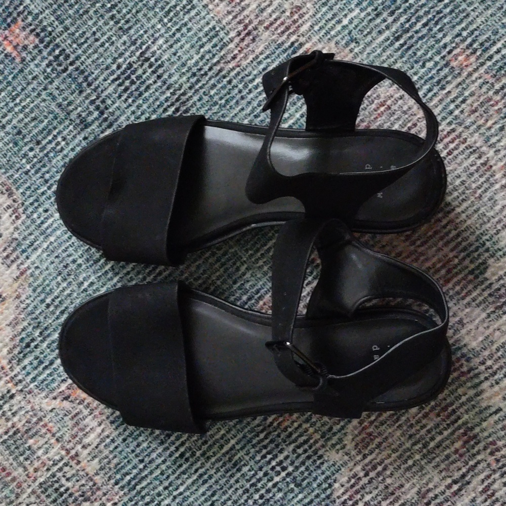 Black sandals